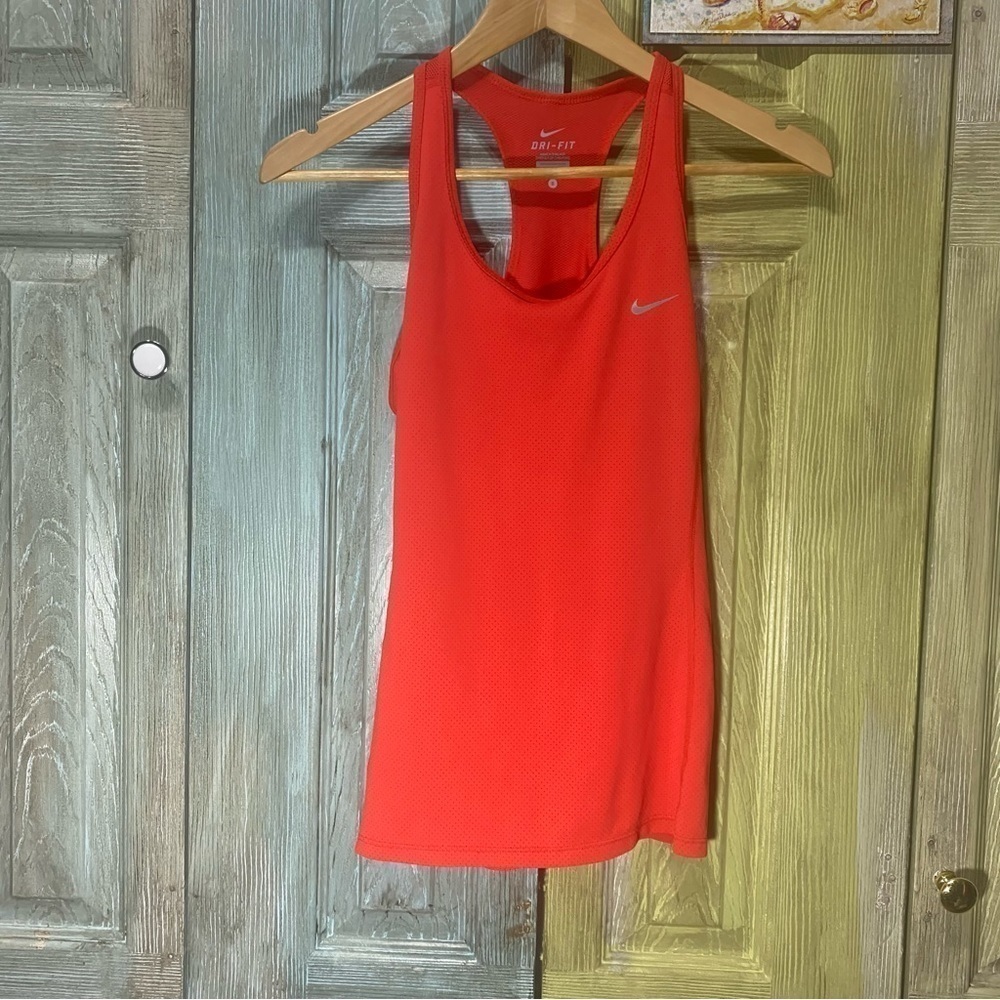 𝅺nike Dri Fit Racerback​